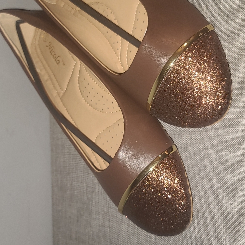 Flats - Picture 4 of 4